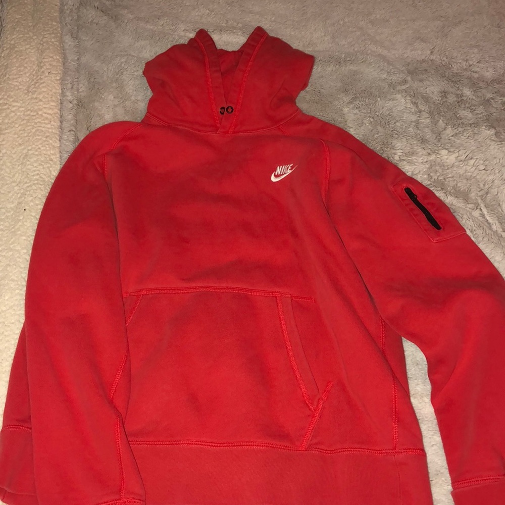 nike sweatshirt